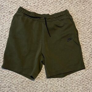 Nike Tech Green Athletic Shorts Relaxed Fit